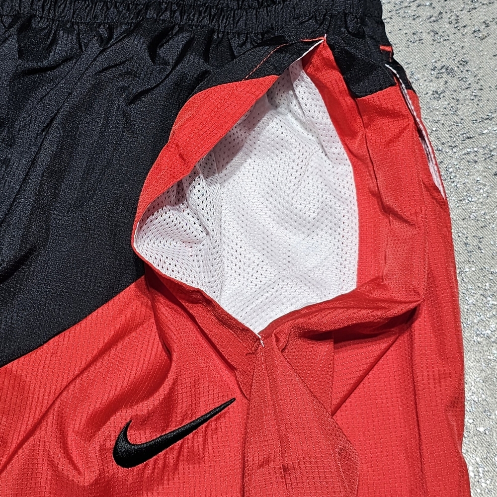 Nike Men's DNA Woven Red Shorts 4XL (NWT) - Picture 6 of 10
